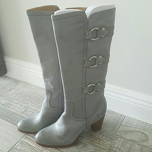 NWT Vintage FRYE Boots. Fiona 3 Strap Buckle Heel Boots Grey Western Rare sz 9